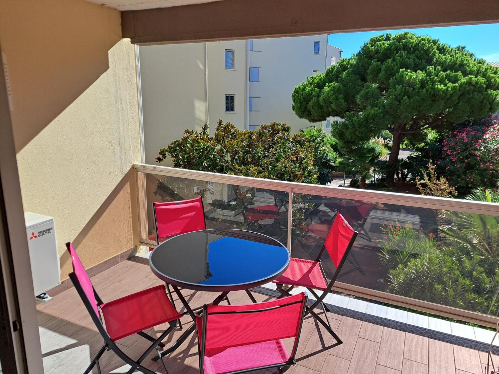 Helios 32, T2 Climatise, Parking, 500M Plage Agde Exterior foto